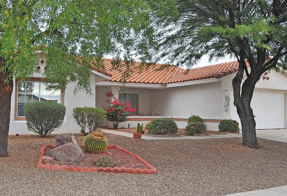 1st image of 987 E Seven Palms Dr