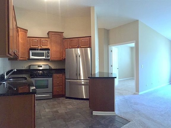2nd image of 1547 Raymond Dr APT 203