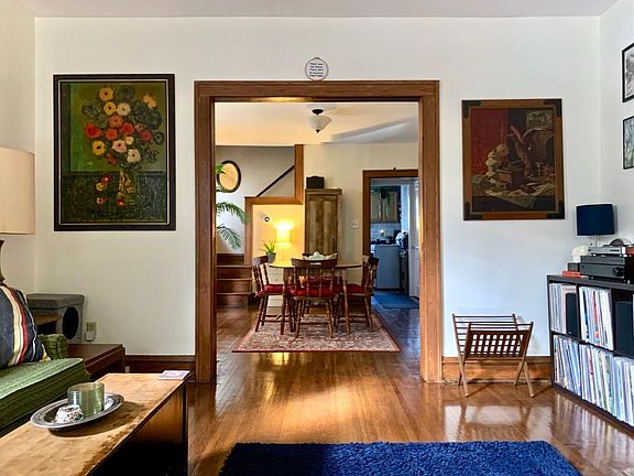 4th image of 2665 Indianola Ave