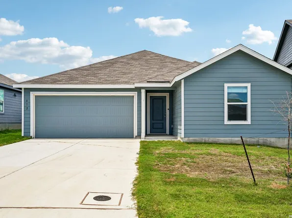 812 El Camino CT, Seguin, TX 78155