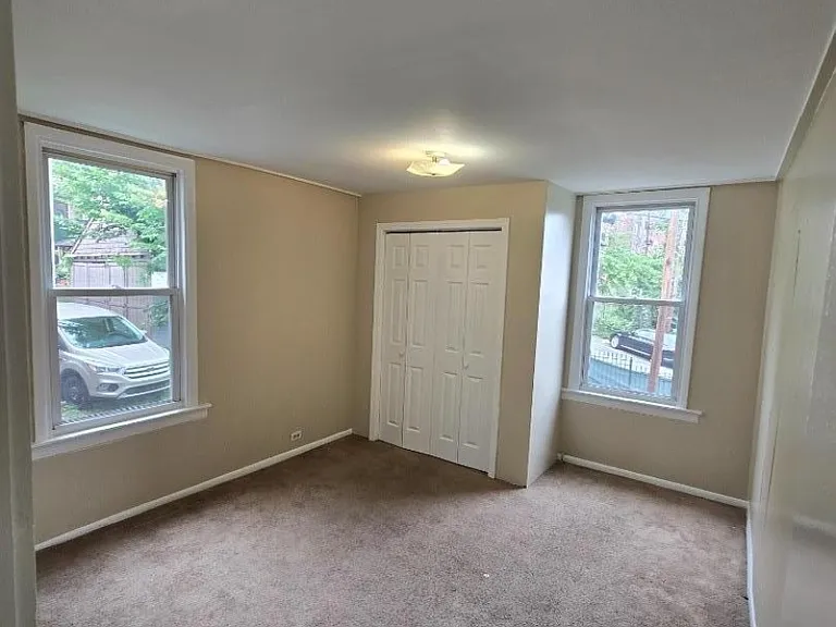 314 William St — Photo 15