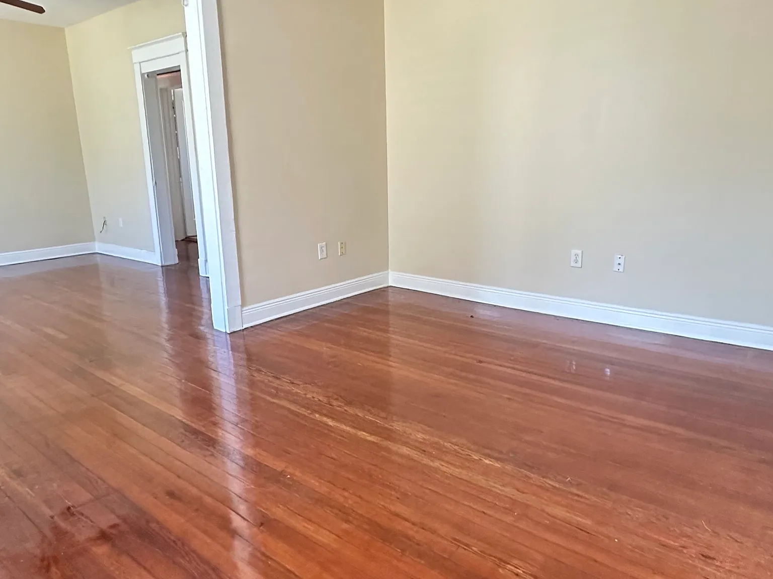 2 bed, 2868 sqft, $1,500 — Photo 4
