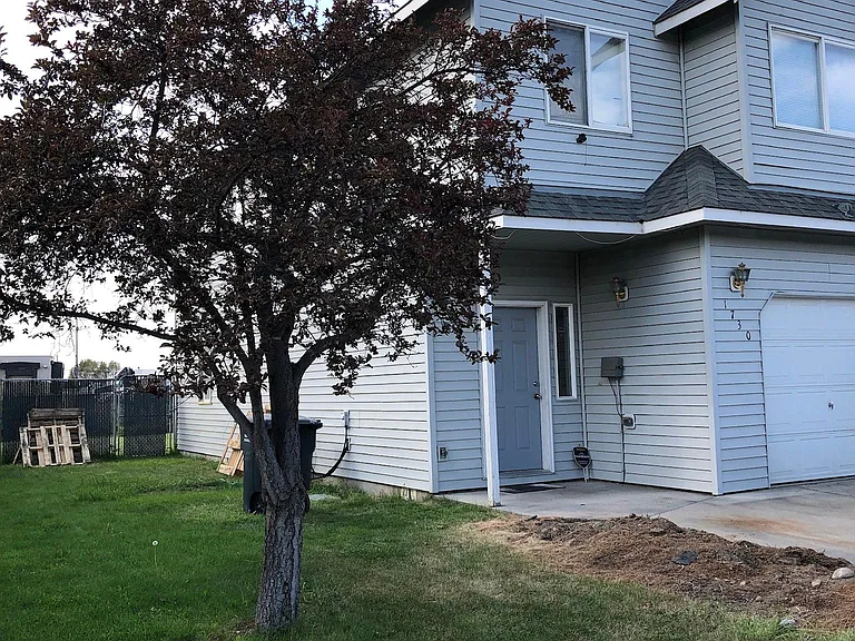 1730 W Peninsula Dr — Photo 2