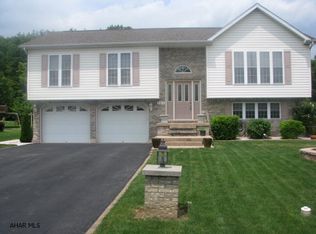 130 Fiore Ln, Hollidaysburg, PA 16648