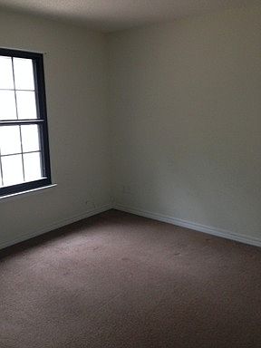 3rd image of 114 25th St #A