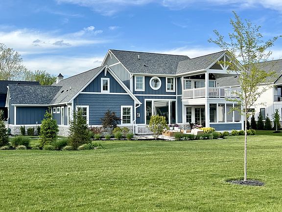 3rd image of 10683 Barrington Way