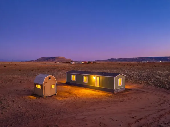 52 Zorro Rd, Laguna, NM 87026