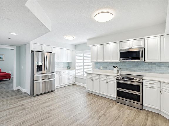 5th image of 660 S Brevard Ave APT 1511