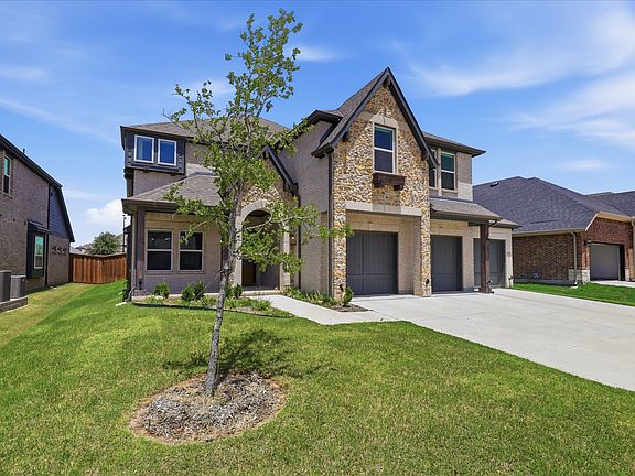 2nd image of 2276 Valencia Dr
