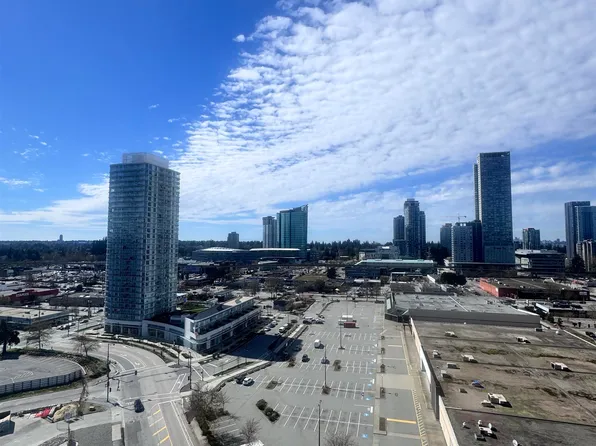 13738 Central Ave #1401, Surrey, BC V3T 0K6