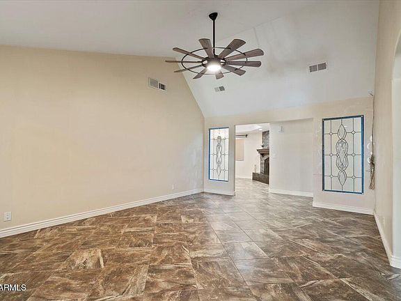 5th image of 304 E FREMONT Drive