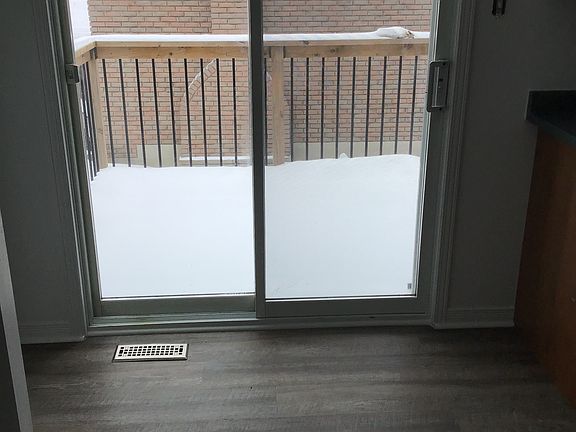 5th image of 350 Mary St