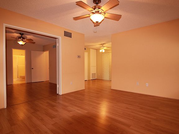 2nd image of 26373 Oak Highland Dr Unit C