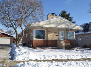 3 Ridge Rd, Lemont, IL 60439