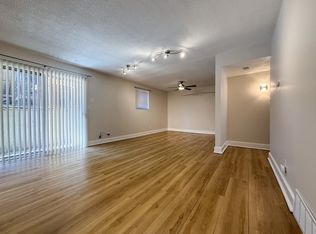 4333 Jarboe St APT 4, Kansas City, MO 64111