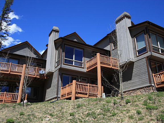 3rd image of 207 ANTLER WAY