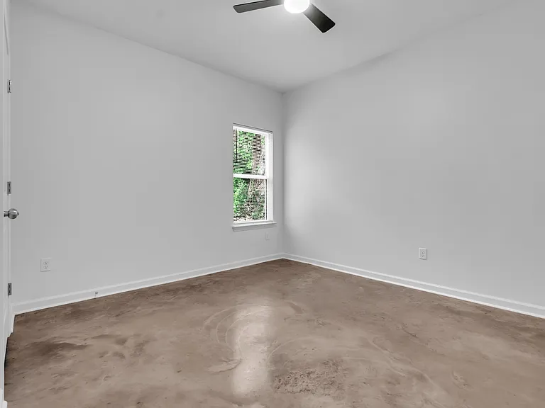 1370 Dow Pl — Photo 8