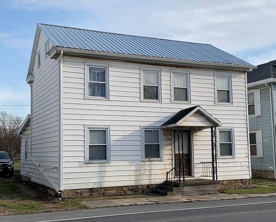 1st image of 530 Main St