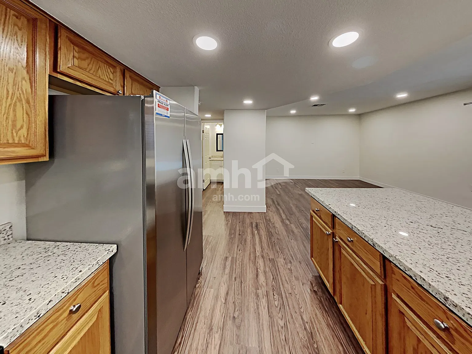 3 bed, 2.5 bath, 1638 sqft, $2,275 — Photo 4