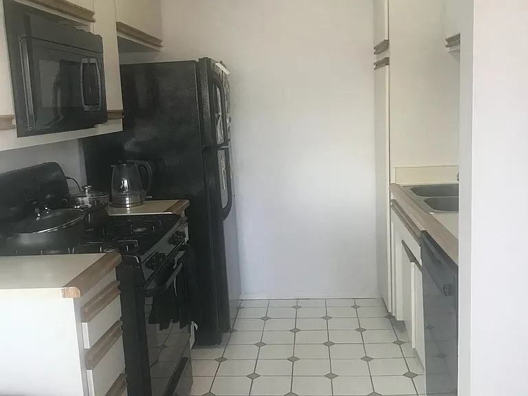 158 Maegan Pl — Photo 2