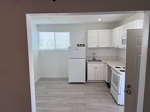 2nd image of 11771 Upland Way APT B