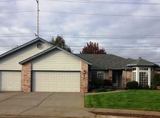 561 NE 30th Dr, Gresham, OR 97030