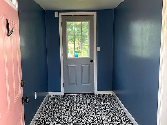5th image of 8 McEwen Ct