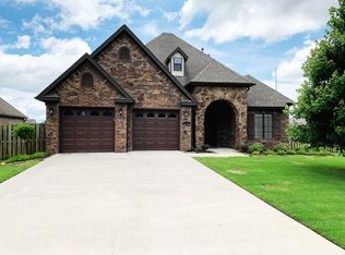 3505 SW 8th St, Bentonville, AR 72712