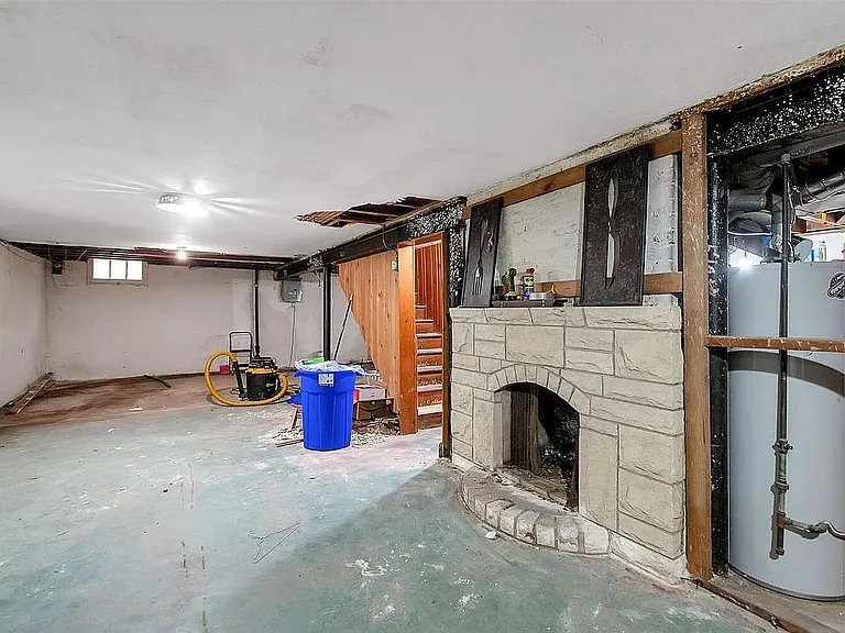 514 S Crestway St — Photo 29