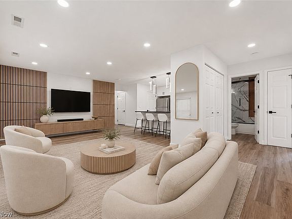 3rd image of 10440 Independence Dr #20A