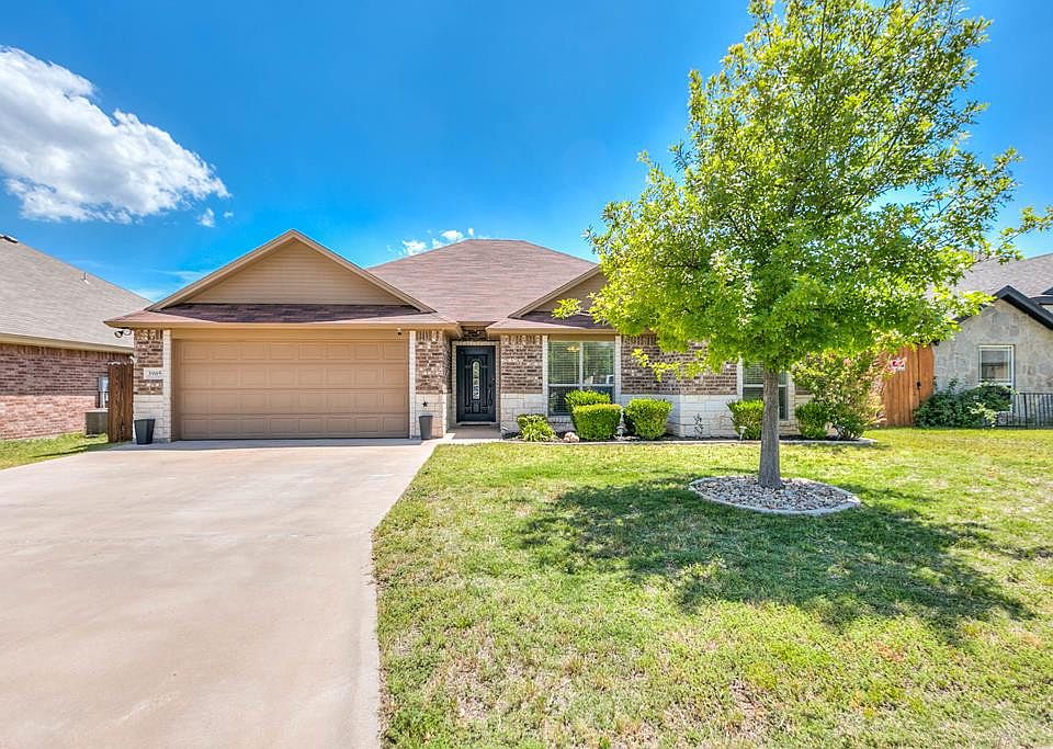 1st image of 3905 Caroline Ln