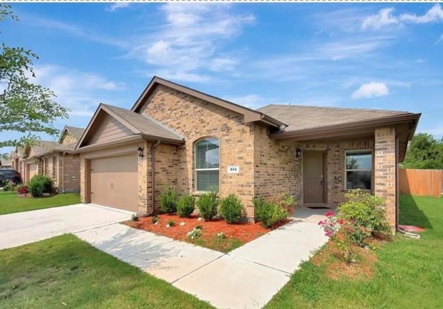Enjoy the comfort and privacy of this well-maintained 4-bedroom, 2-bath home situated at the end ... — Photo 1