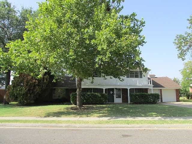 1st image of 4112 NW 31st Ter