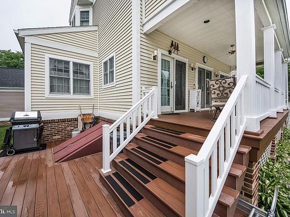 5th image of 608 Wexford Ave