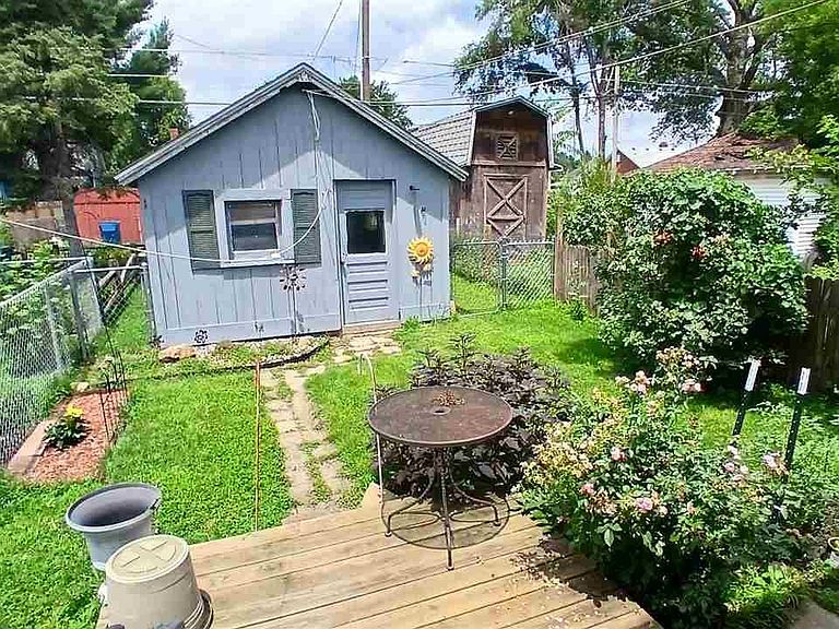 Listing photo 4