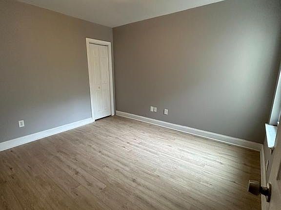 5th image of 3808 Spring Garden St