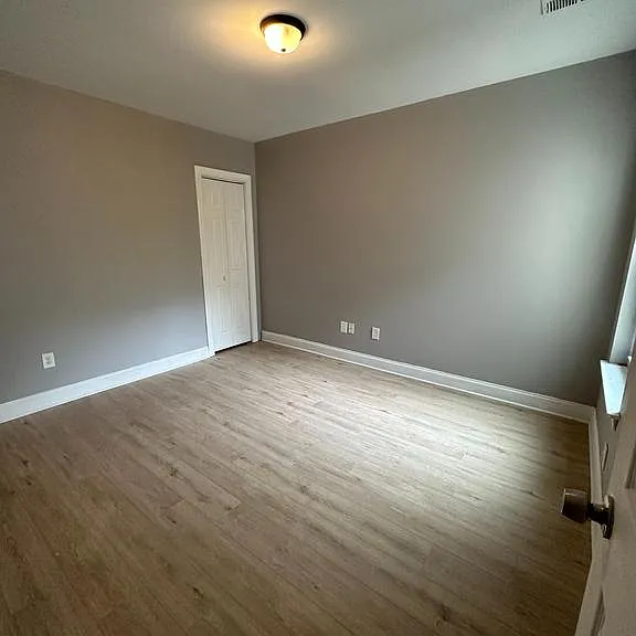 3808 Spring Garden St — Photo 5