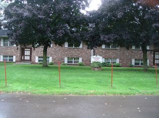 1 Woodhill Ct, Binghamton, NY 13904