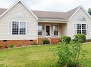 3913 Nickey Ln, Hampshire, TN 38461