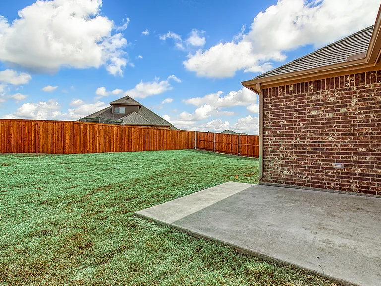 207 Gardenia Dr — Photo 34