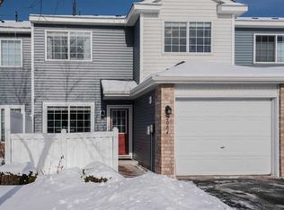 2084 Gresham Ave N, Oakdale, MN 55128