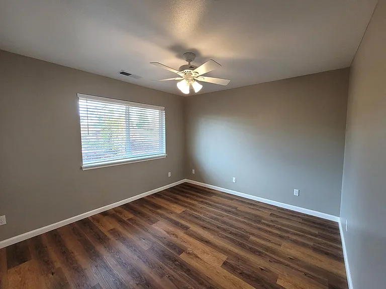 5503 Longview Dr #C — Photo 11