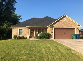 206 Hickory St, Sweeny, TX 77480