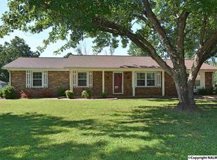 110 Alpha Ln, Huntsville, AL 35811