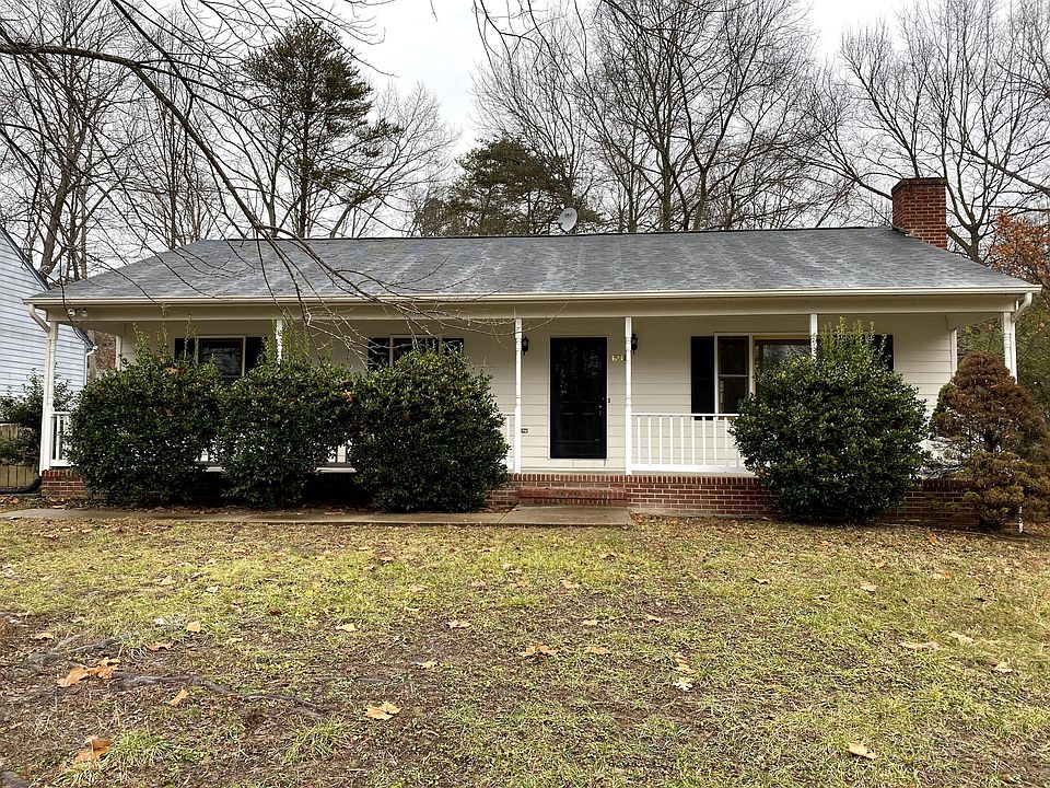 1st image of 608 Casey Pl