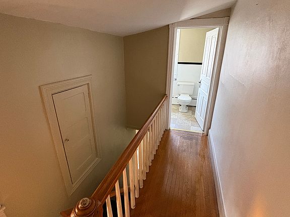 2nd image of 28 N Greenwood St #2