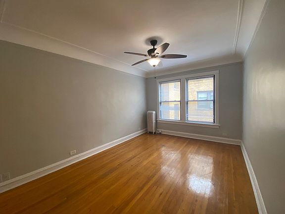 2nd image of 6516 N Glenwood Ave APT 2W
