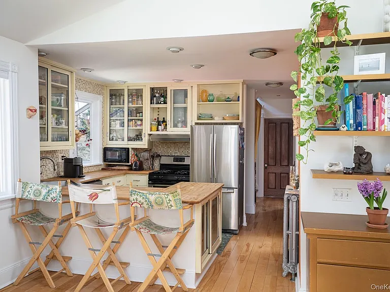 52 Jefferson St — Photo 10