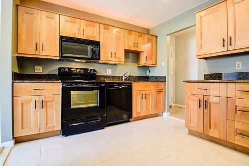 2nd image of 11409 Commonwealth Dr #11409