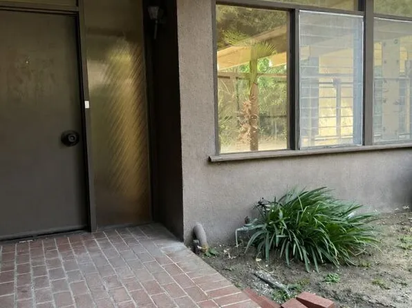 2528 Hutton Dr, Beverly Hills, CA 90210